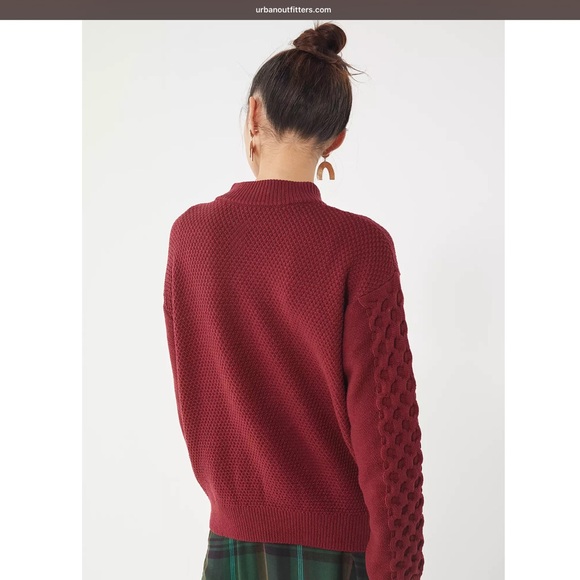 URBAN OUTFITTERS Maroon Cable Knit Turtleneck Sweater - Picture 8 of 13
